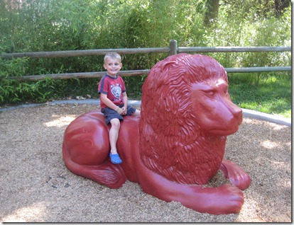 zoo and father's day 004