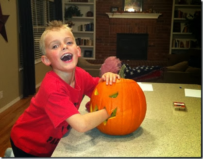 Pumpkin carving 002edit